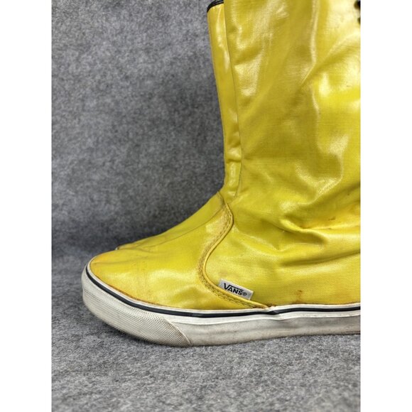 Vans Dasan Boots Womens Size 7.5 Yellow Skull Crossbones Rain Mid Calf Gothic - Picture 2 of 8